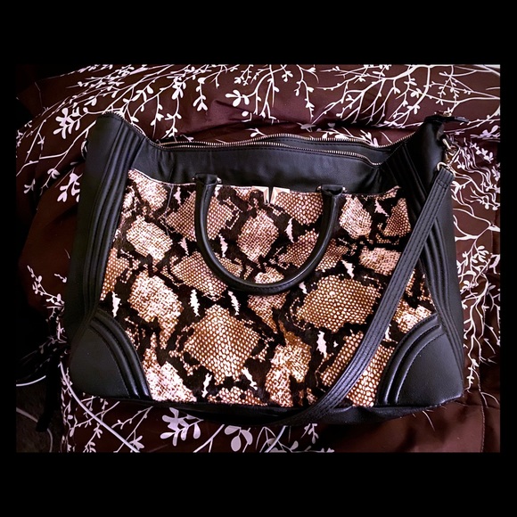 Zara Handbags - Zara City Large Black Snake-Skin Bag